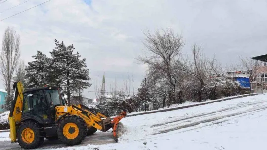 Yıldırım'da kar mesaisi