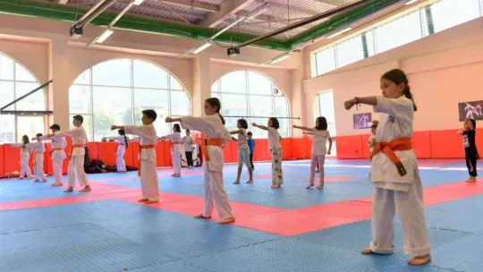 Yıldırım'da kış spor okullarına yoğun ilgi