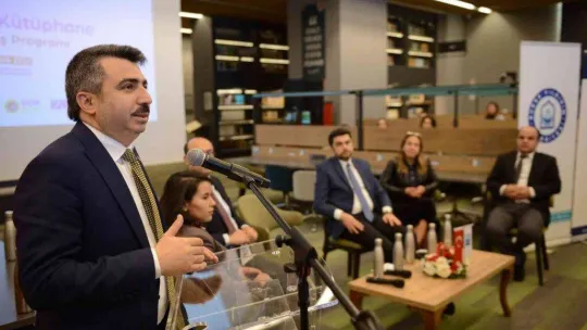 Yıldırım'da kütüphaneye su ünitesi koyularak çelik termos dağıtıldı