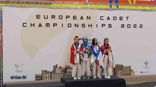 Yıldız taekwondoculardan bir gümüş bir bronz madalya