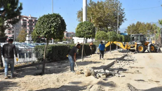 Yılmaz Akpınar Bulvarı yenileniyor