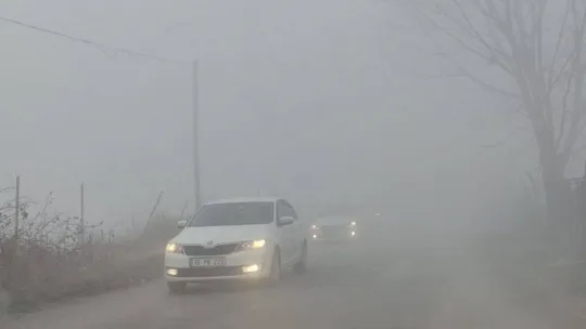 Yoğun sis hayatı olumsuz etkiledi