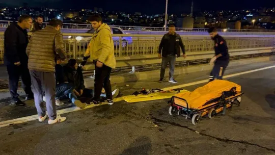 Yol çalışmasını geç fark etti, sürücünün kontrolünden çıkan hafif ticari araç takla attı