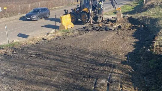 Yol işgali giderme çalışması, otel ile belediyeyi karşı karşıya getirdi