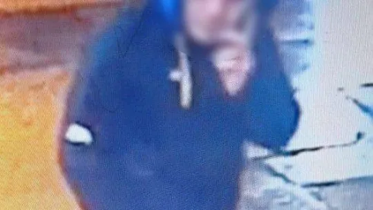 Yolda takip ettiği kadını taciz etti, fark edilince koşarak kaçtı