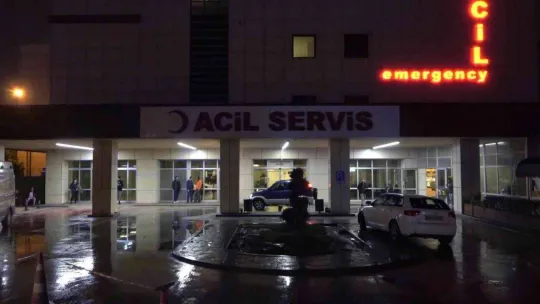 Yolda yürüyen şahsı bıçaklayıp kayıplara karıştılar