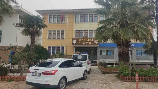 Yolsuzluk ve rüşvet operasyonundan gözaltına alınan İYİ Partili Gökçeada Belediye Başkanı Ünal Çetin tutuklandı