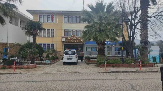 Yolsuzluk ve rüşvet operasyonundan gözaltına alınan İYİ Partili Gökçeada Belediye Başkanı Ünal Çetin tutuklandı