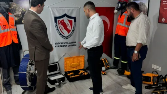 Silivri İlçe Emniyet Müdürü Kıvanç Taşçı, Silivri Sivil Arama Kurtarma Derneği'ni Ziyaret Etti