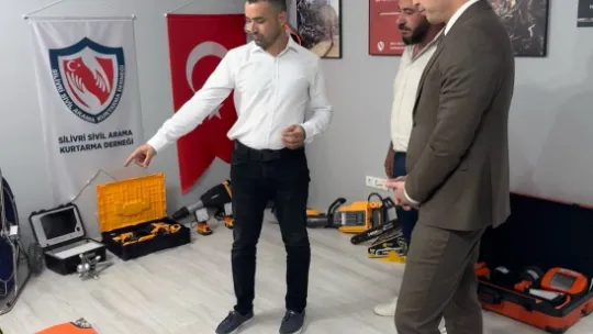 Silivri İlçe Emniyet Müdürü Kıvanç Taşçı, Silivri Sivil Arama Kurtarma Derneği'ni Ziyaret Etti
