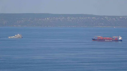 Yunan unsurlarınca ateş açılan gemi İstanbul'a doğru yola çıktı