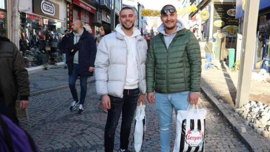 Yunan ve Bulgar turistler yılbaşı alışverişi için Edirne'ye akın etti