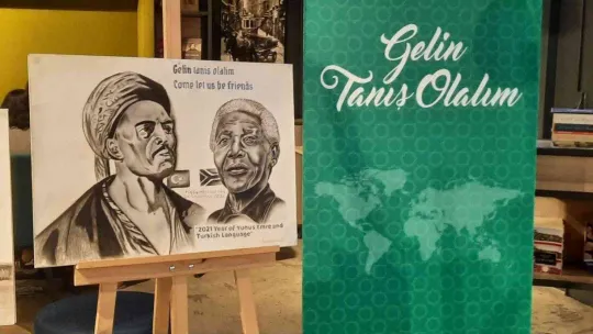 Yunus Emre Enstitüsü'nün Güney Afrika'daki iki öğrencisi İstanbul'da sergi açtı