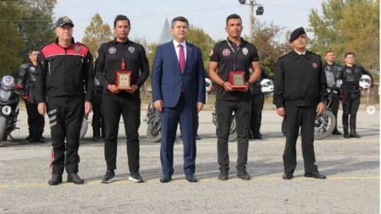 Yunus timlerinin gösterisi nefes kesti