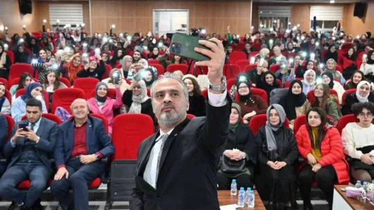 Yurdun ünlüleri, yurtta kalan gençlerle buluşuyor