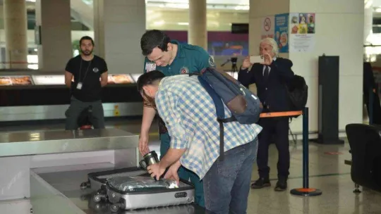 Yurt dışından getirilen telefonlarda üç yılda bir telefon düzenlemesi kapsamında denetimler artırıldı