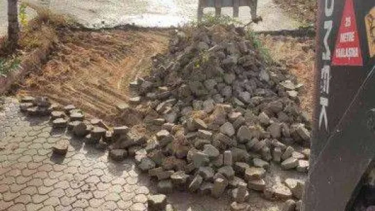 Yürüyüş yolu yenileniyor