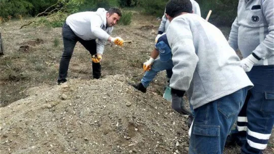 Yüzlerce mezar açılıp, kemikler tek tek taşındı