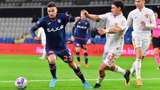 Ziraat Türkiye Kupası: Başakşehir: 3 - Göztepe: 0 (İlk yarı)