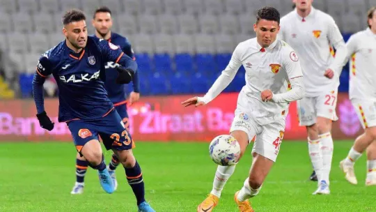 Ziraat Türkiye Kupası: Başakşehir: 3 - Göztepe: 0 (İlk yarı)