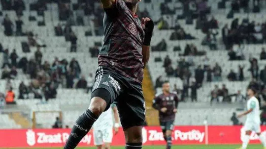 Ziraat Türkiye Kupası: Beşiktaş: 3 - Serik Belediyespor: 0 (İlk yarı)