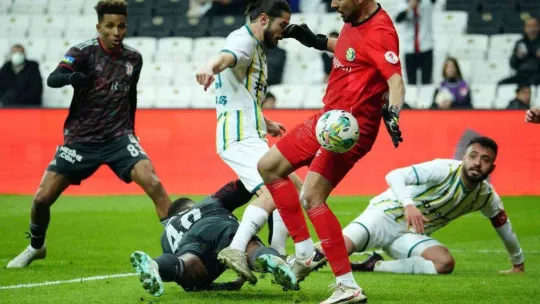 Ziraat Türkiye Kupası: Beşiktaş: 0 - Şanlıurfaspor: 2 (İlk yarı)