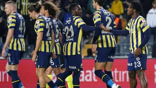 Ziraat Türkiye Kupası: Fenerbahçe: 2 - İstanbulspor: 0 (İlk yarı)