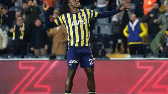 Ziraat Türkiye Kupası: Fenerbahçe: 2 - İstanbulspor: 0 (İlk yarı)