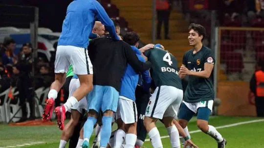 Ziraat Türkiye Kupası: Galatasaray: 1 - Ofspor: 1 (İlk yarı)