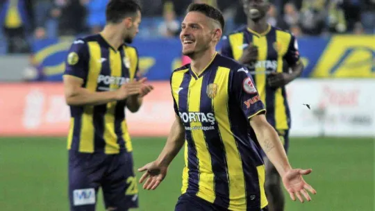 Ziraat Türkiye Kupası: MKE Ankaragücü: 6 - Amed Sportif: 2