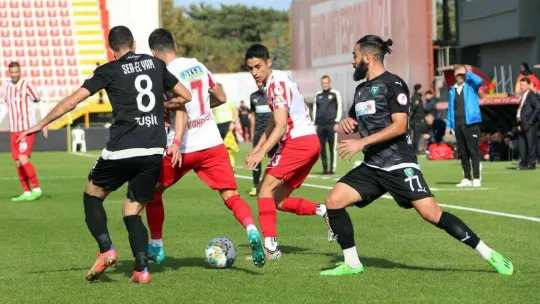 Ziraat Türkiye Kupası: Ümraniyespor: 4 - Efeler 09 Spor Futbol Kulübü: 0