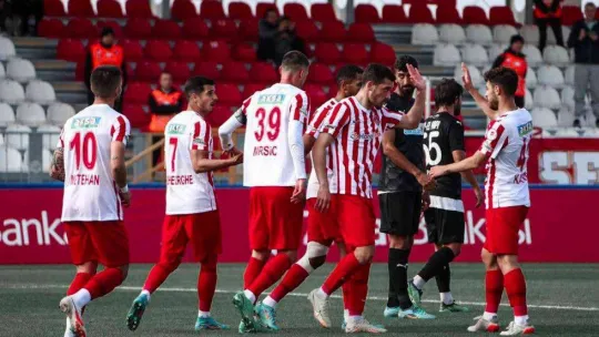Ziraat Türkiye Kupası: Ümraniyespor: 4 - Efeler 09 Spor Futbol Kulübü: 0
