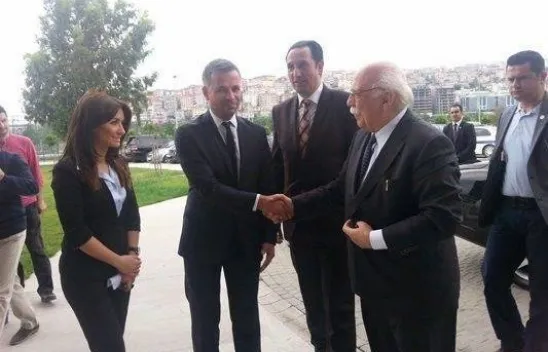 Bakan Avcı, Özel Bireylerin Yanında