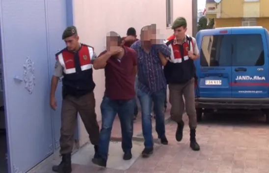 Kolonya atölyesinde içki ürettiler