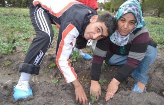 Sevgi Dolu Yüreklerden Sevgi Korusu