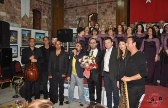 Müzeyyen Senar Şarkılarla Anıldı