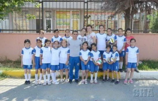 Çocuklar Yaz Spor Okulunun Keyfini Çıkartıyor