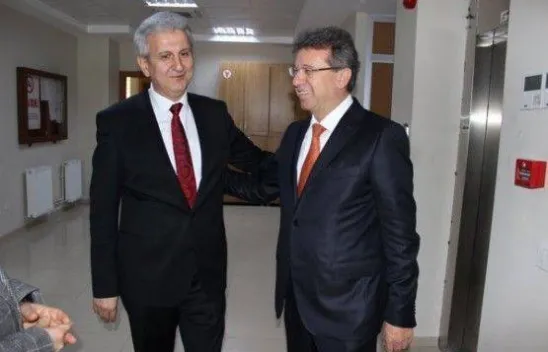 Sert ziyaretlerini hız kesmeden sürdürüyor