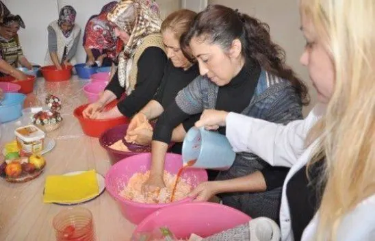 Silivri'de ev kadını olmak kader değil