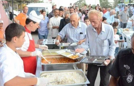 İlk Halk Sofrası Kavaklı'da Kuruldu