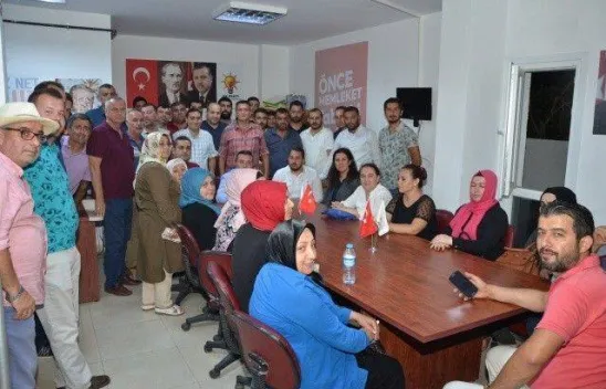 Bozoğlu'ndan Tam Kadro Çanta Çıkarması