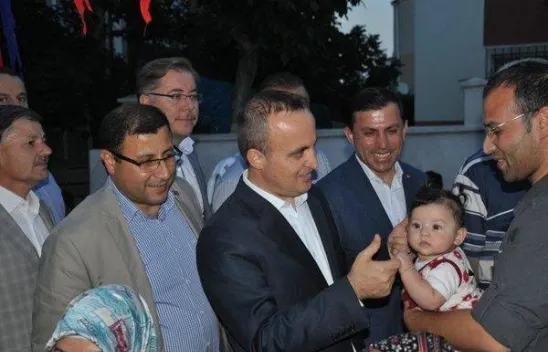 Vefa İftarına 2 Vekil 4 Bin Vatandaş Katıldı