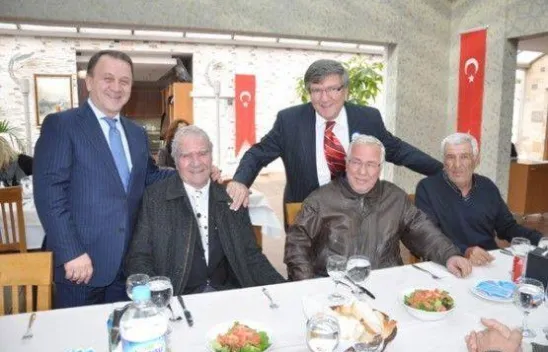 Öğretmenler yemekte buluştu