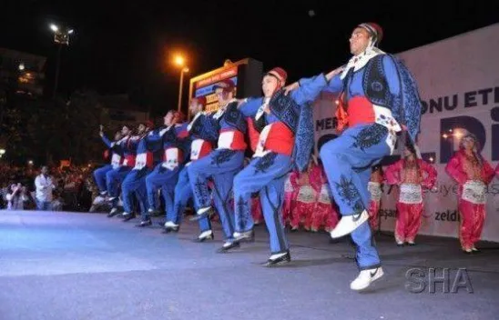 Kültür Merkezi Yılsonu Etkinlikleri Sahili Doldurdu