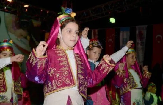 Festival Coşkusu Yerel Seslerle Devam Ediyor