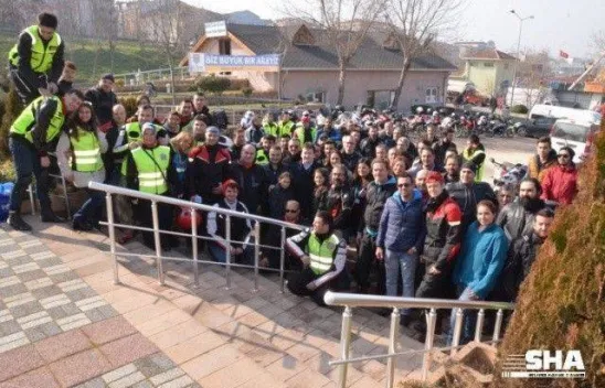 Motosiklet Kulübünden Örnek Yardım