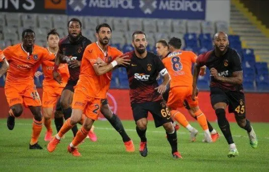 Galatasaray 5 maç sonra Başakşehir'de kazandı