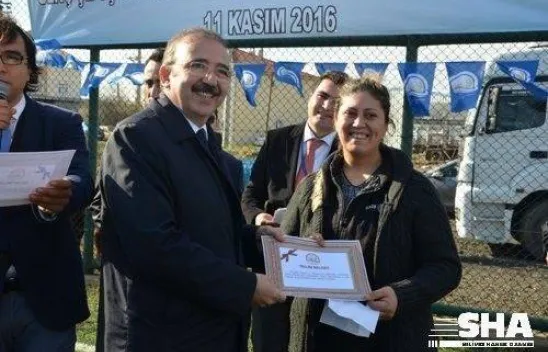 Genç çiftçilere büyükbaş hayvanlar dağıtıldı (Foto Galeri)