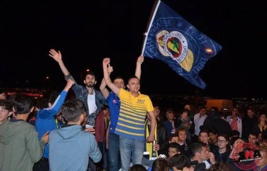 Şampiyonluk coşkusu sahilde yaşandı