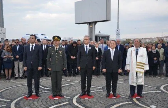 Ebedi Başkomutan törenle anıldı [Foto Galeri]